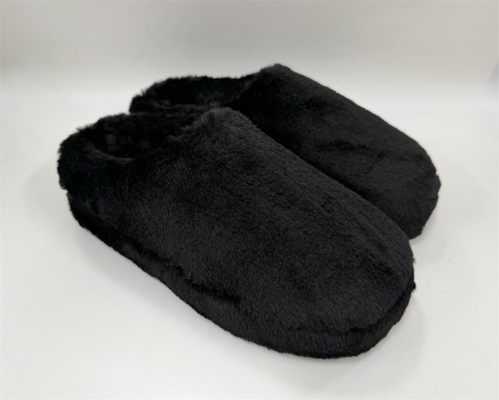 WOMEN'S FAUX FUR SLIPPER