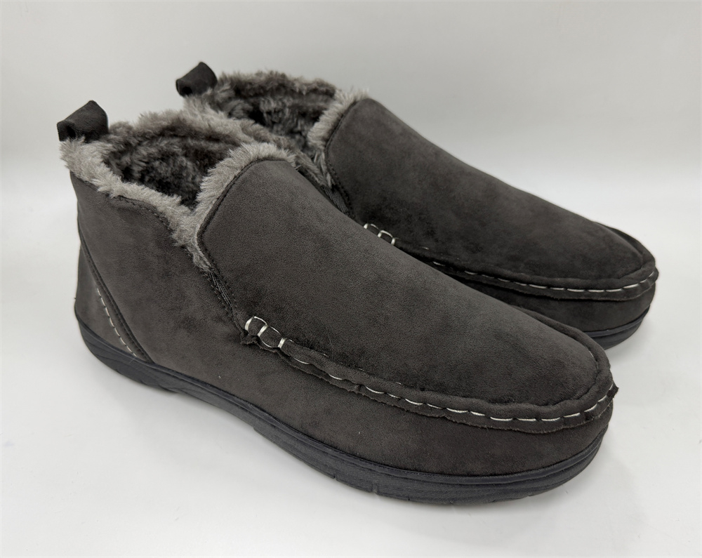 MEN'S FLEECE LINED LOAFER SLIPPER