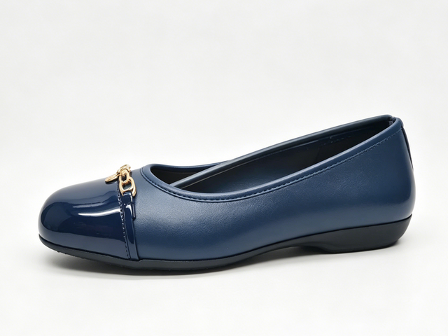 WOMEN'S TWO TONE PATENT PU BALLET FLATS
