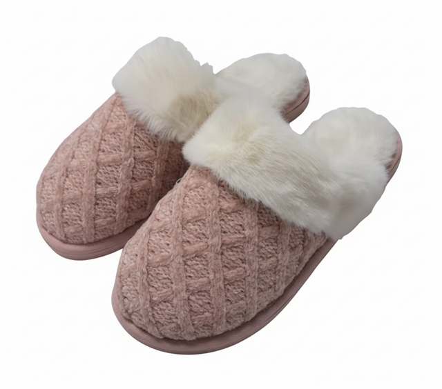 WOMEN'S CABLE KNIT CHENILLE FUR COLLAR MULE SLIPPER