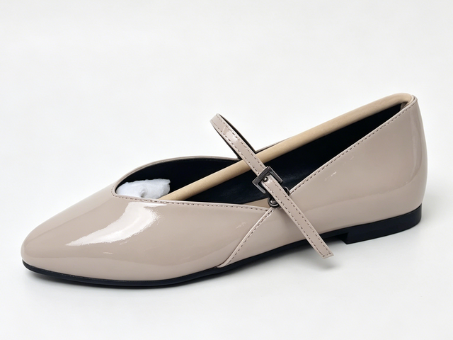WOMEN'S PATENT MARY JANE POINTED FLATS