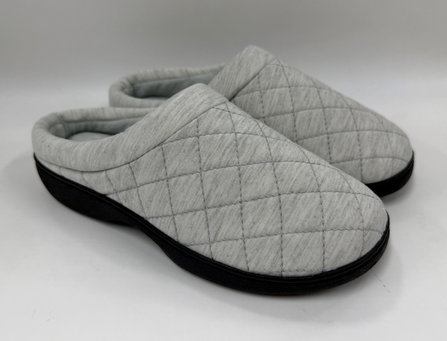 WOMEN'S QULITED SLIPPER